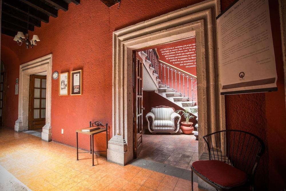 Portico Hotel & Galeria Morelia Bagian luar foto