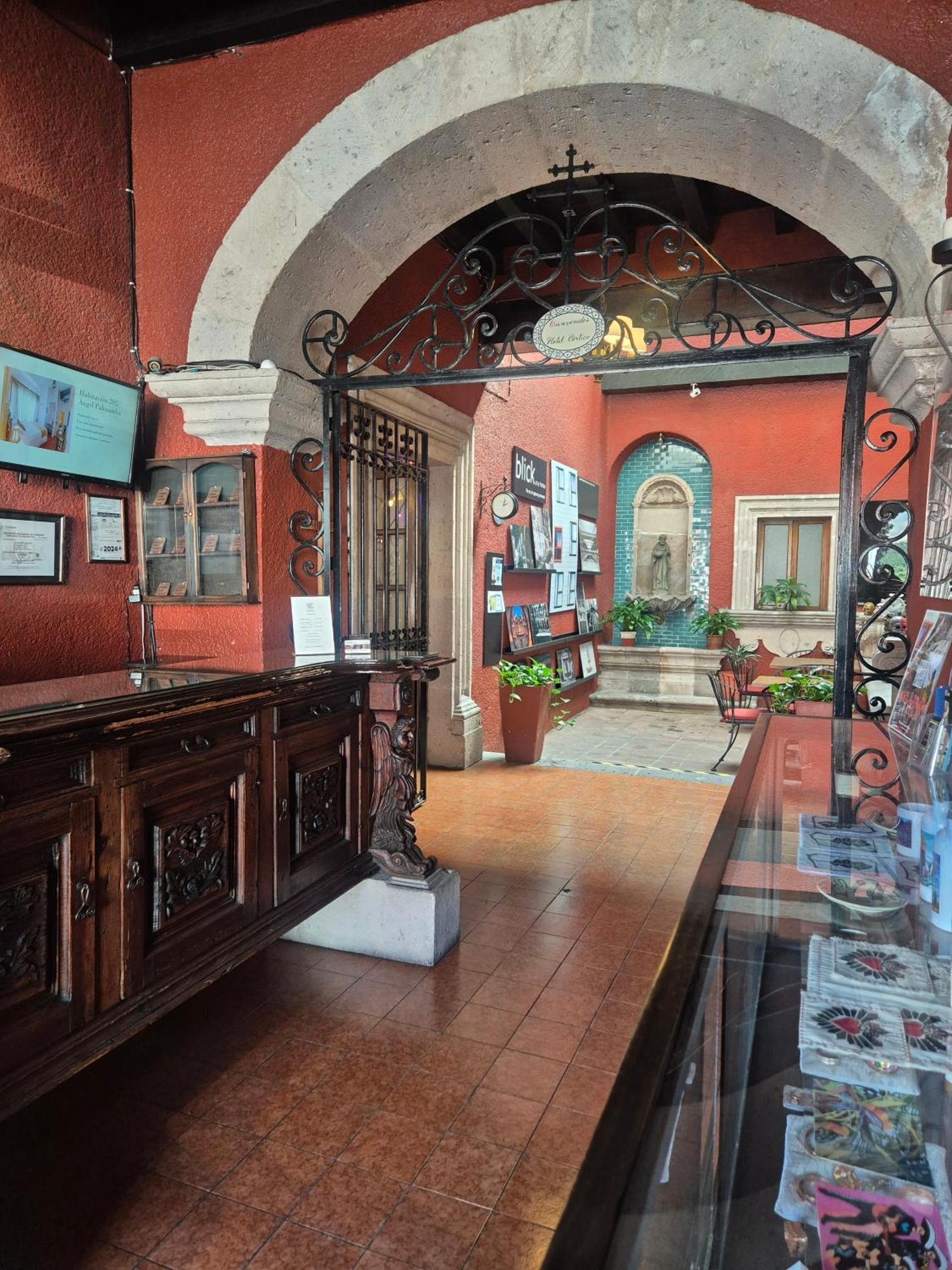 Portico Hotel & Galeria Morelia Bagian luar foto